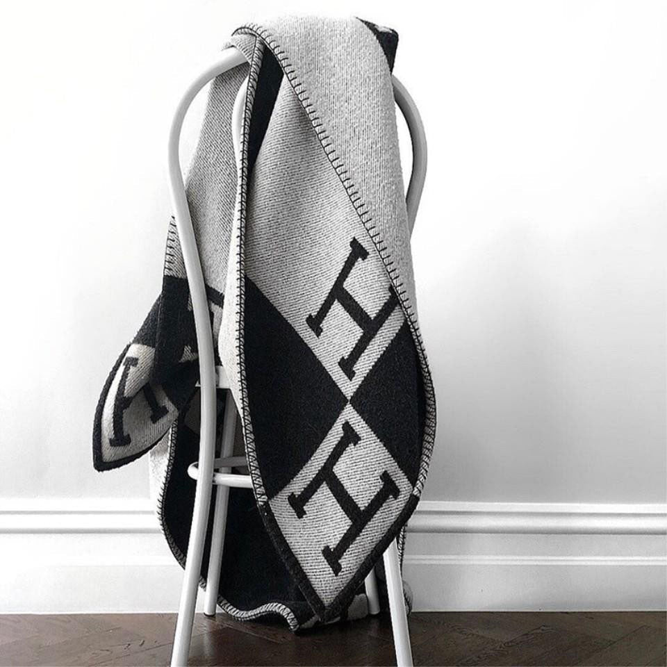 Deken Élégante pour une Maison Stylée - LuxBlanket