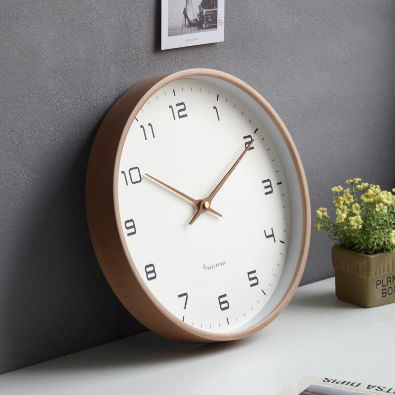 Horloge murale ronde en bois scandinave minimaliste