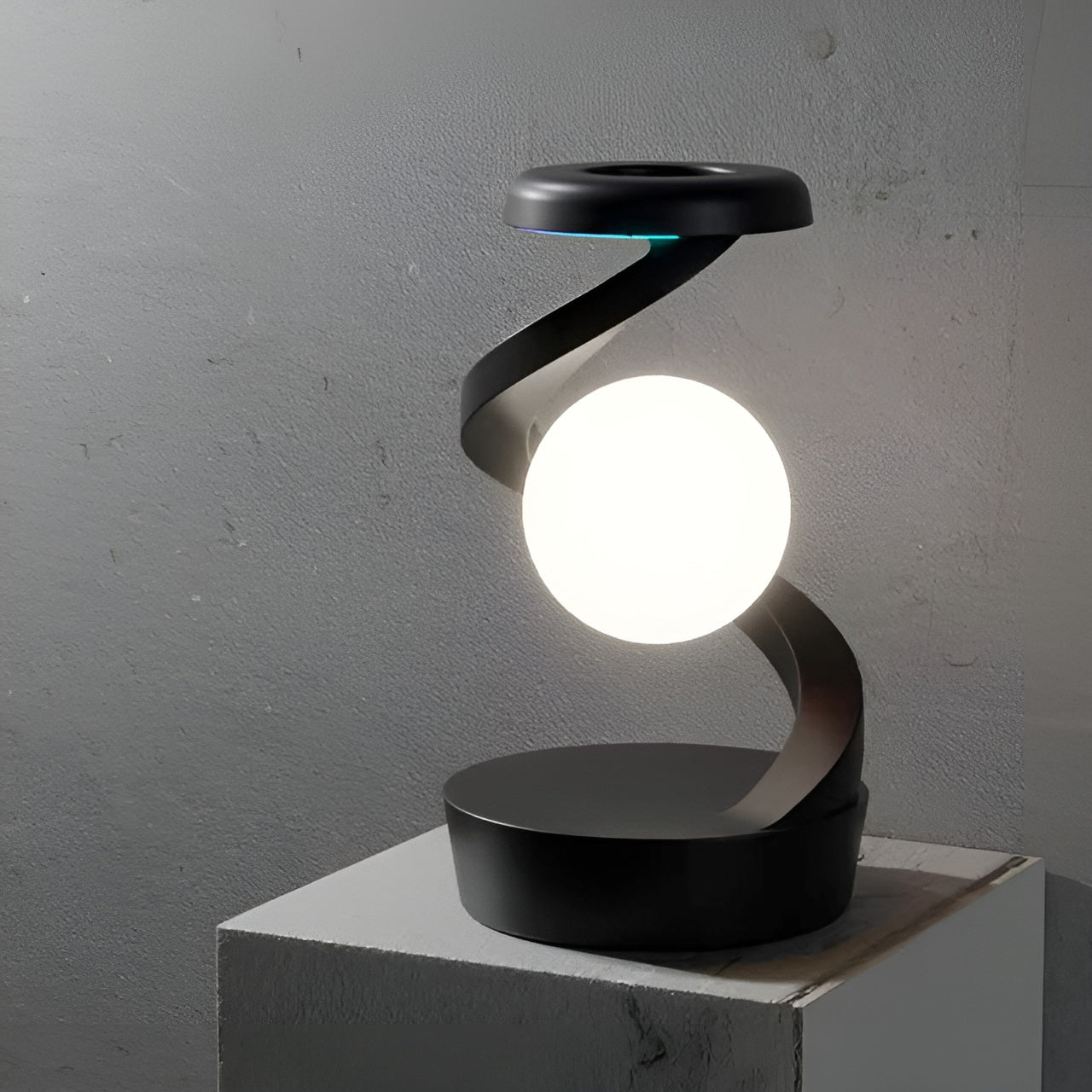 Lampe FloatLight – Design Innovant avec Éclairage LED et Chargeur Sans Fil Intégré