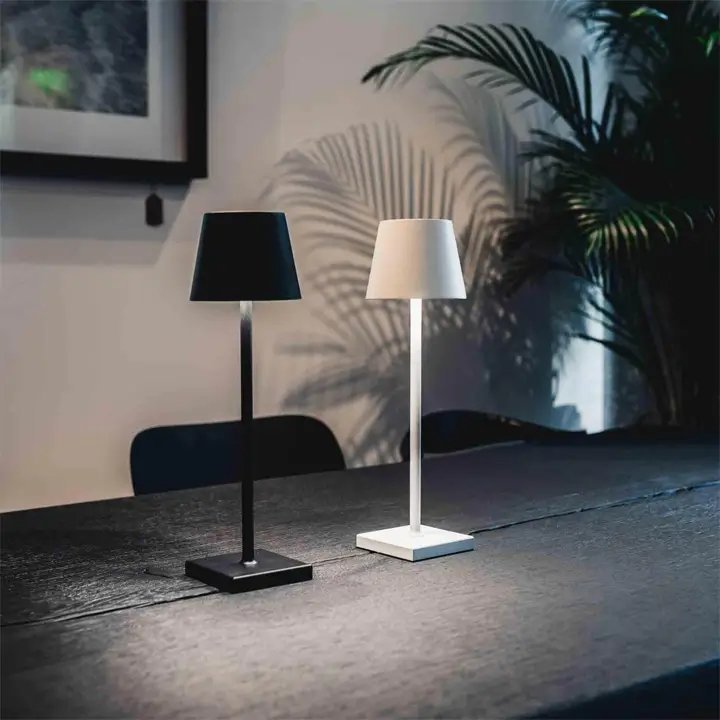 Lampe de Table LED Sans Fil – Élégante, Rechargeable et Idéale pour Intérieur & Extérieur