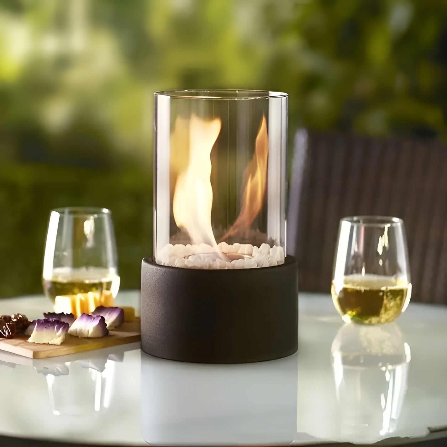 Cheminée de Table SleekFlame - Base Métallique Noire pour Ambiance Chaleureuse