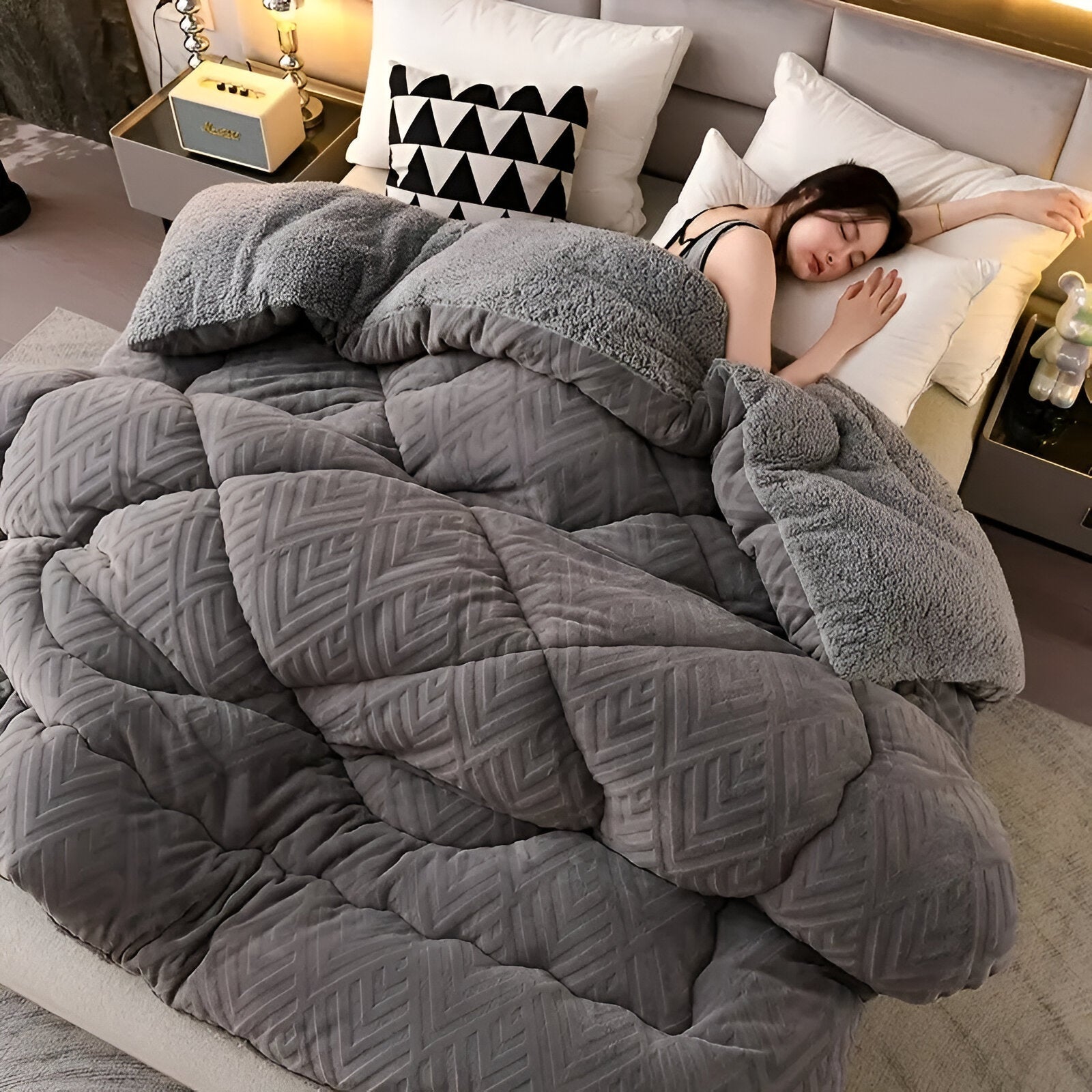 Couette Luxe Toute Saison - Confort et Chaleur à Chaque Nuit