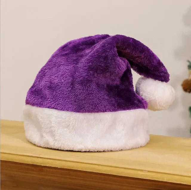 Bonnet de Noël avec Pompon en Fourrure – Confort Chaleureux et Style Festif