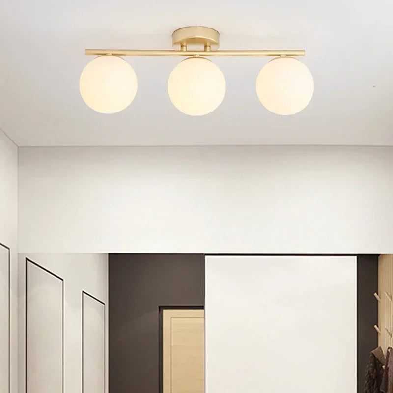 Lampe de Plafond LED NordLux en Verre – Design Élégant avec Détails Dorés et Éclairage Économique