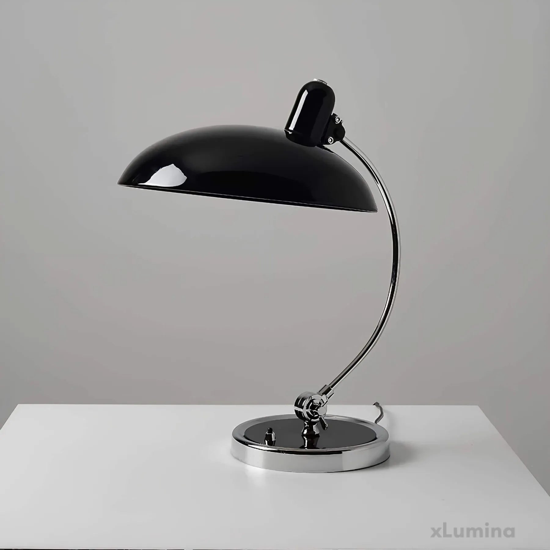 Élégance Nordique - Lampe de Table au Design Scandinave | Style Moderne et Raffiné